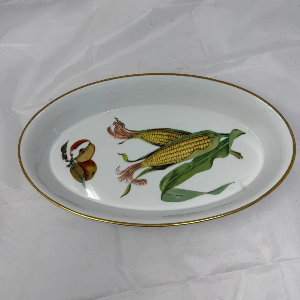 Vintage Royal Worcester Evesham Gold 12.5 